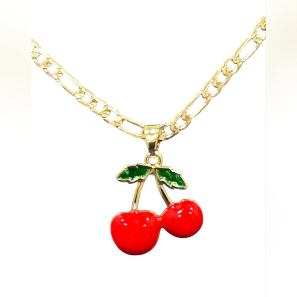 Cherry pendant chain, plated in laminated gold and hypoallergenic metal.